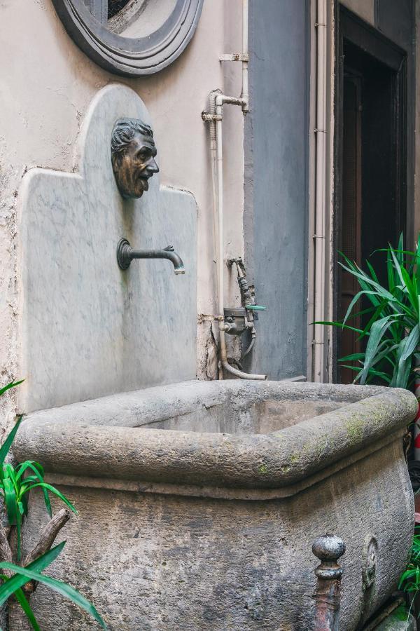 La Smorfia Hotel Naples Luaran gambar