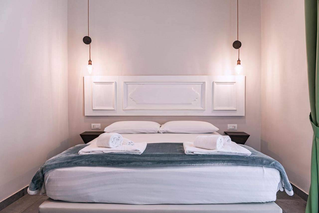 La Smorfia Hotel Naples Luaran gambar