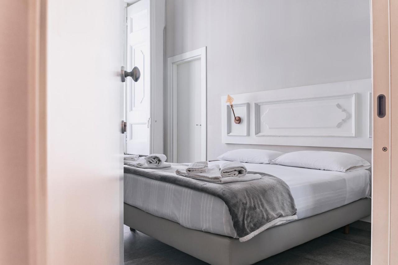 La Smorfia Hotel Naples Luaran gambar
