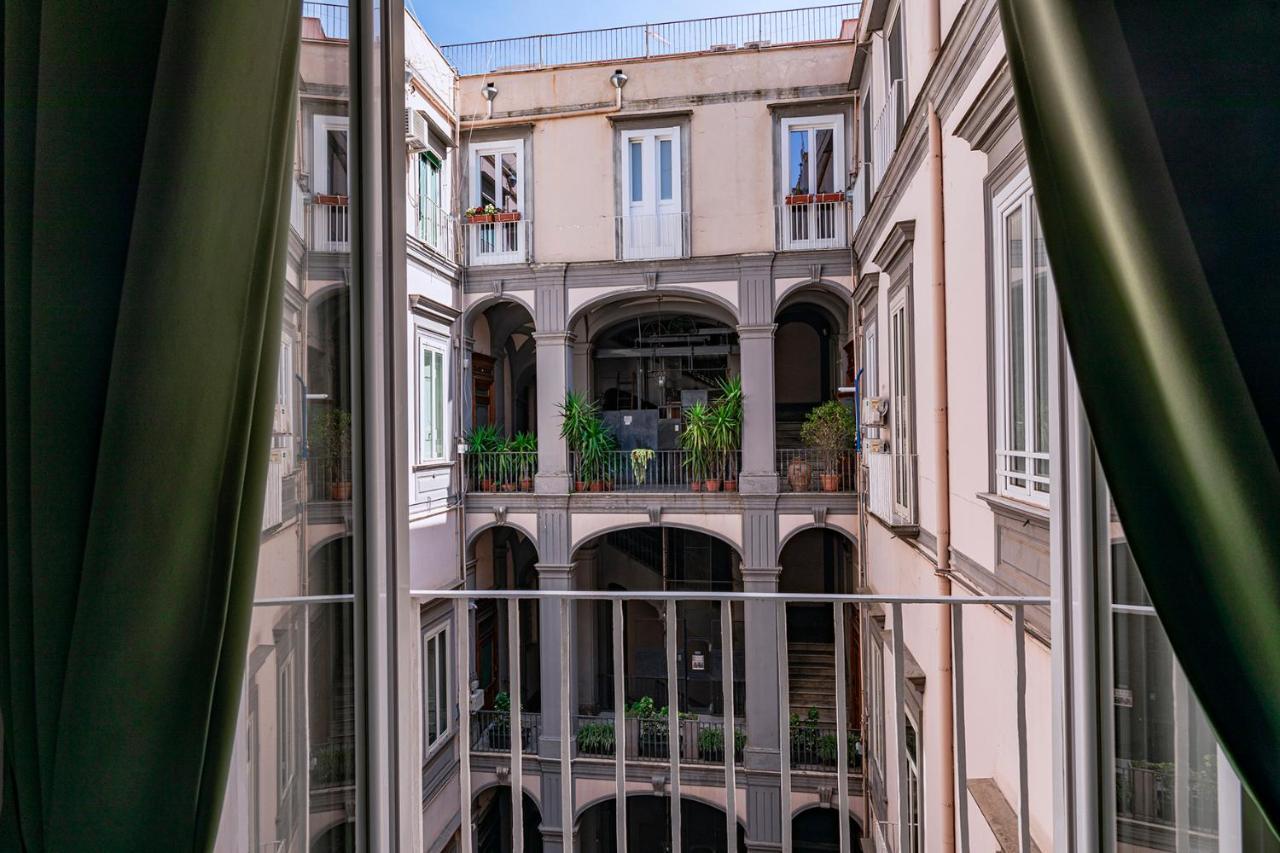 La Smorfia Hotel Naples Luaran gambar