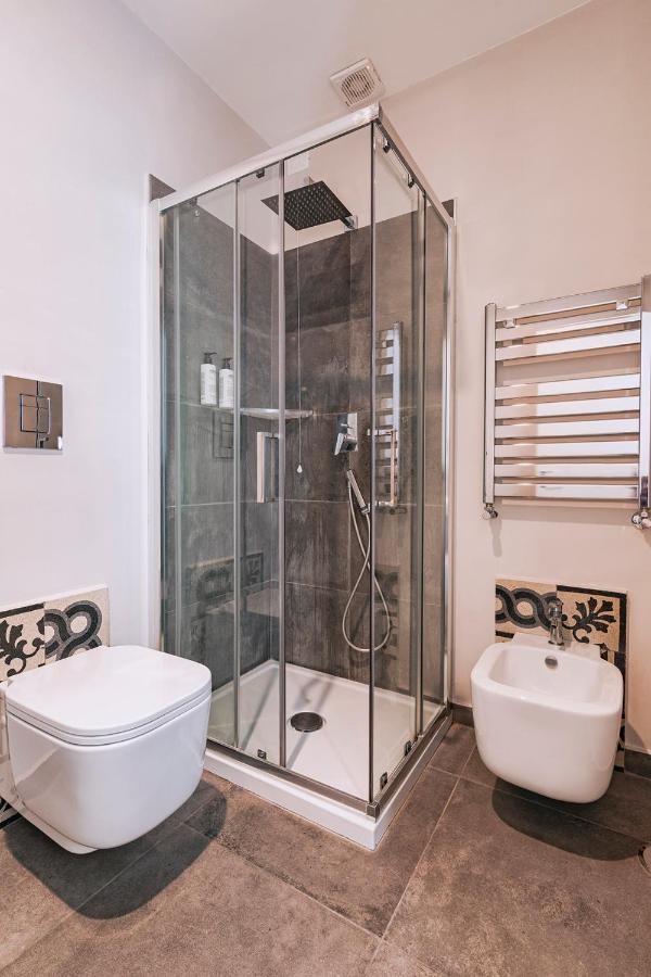 La Smorfia Hotel Naples Luaran gambar